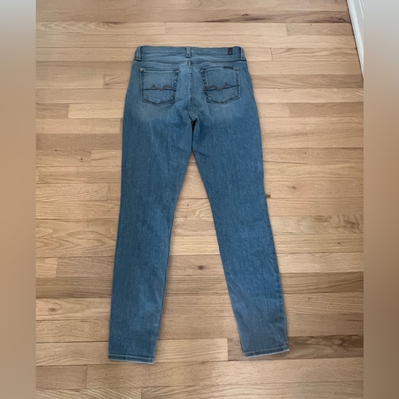 7 for all Mankind High Rise Gwenevere Ankle Cut Jeans.  Women’s size 30. - Picture 6 of 6